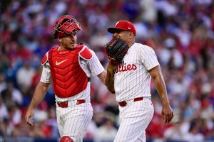 Phillies’ Ranger Suárez exits game vs. Cardinals after taking line drive to hand