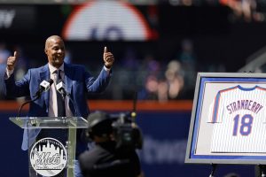 Mets’ Darryl Strawberry gets nostalgic at jersey retirement: ‘I wish I never left’